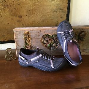 J-41 Tahoe Water Ready Athletic Shoe size 9M NEW!